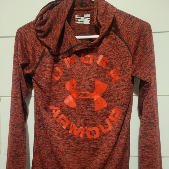 Youth underarmour long sleeve dri fit tee! - Picture 1 of 4